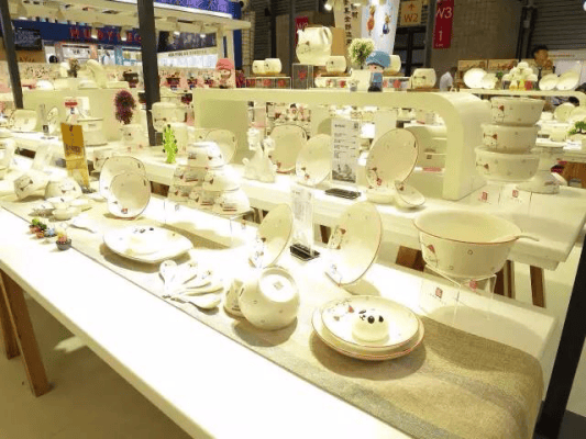 日用陶瓷引领潮水